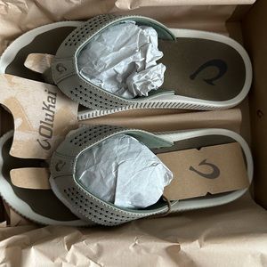 Mens Olukai Ulele flips flops